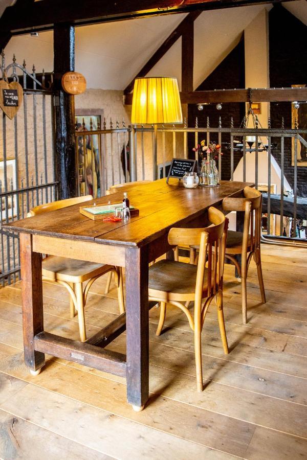 Een Vleugje Wellness In De Voerstreek - Bed & Brocante Onder De Poort Fourons Extérieur photo